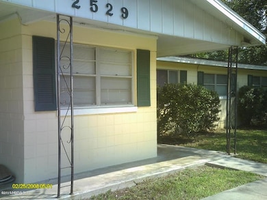 2529 Hugh Edwards Dr, Jacksonville, FL 32210 - photo 3