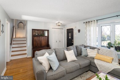 2 Sycamore Dr, Burlington, NJ 08016 - photo 6