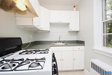 32 University Cir unit 101, Charlottesville, VA 22903 - photo 5