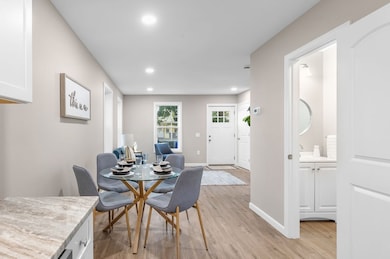 121 Putnam Cir, Springfield, MA 01104 - photo 5