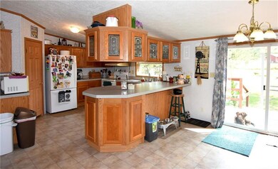 Traditional open concept layout makes entertaining