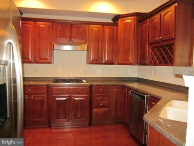 3543 Huntley Manor Ln, Alexandria, VA 22306 - photo 6