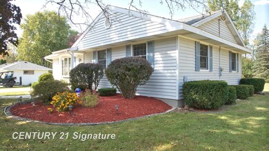 2430 Meadowbrook Ln, Clio, MI 48420 - photo 3