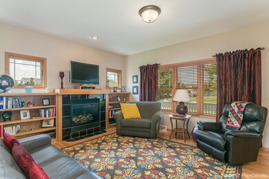 2862 Larkspur Ln, Fitchburg, WI 53711 - photo 5