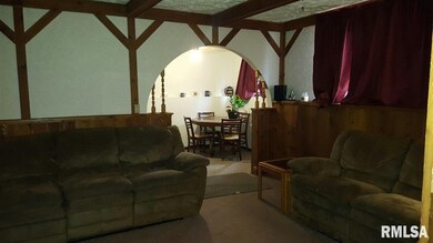 2731 W 72nd St, Davenport, IA 52806 - photo 3