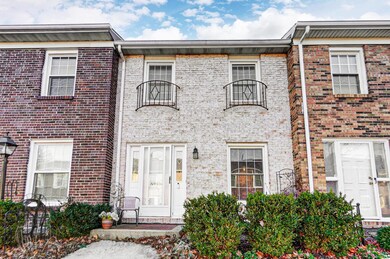 636 Pamlico St unit Y7, Columbus, OH 43228 - photo 2