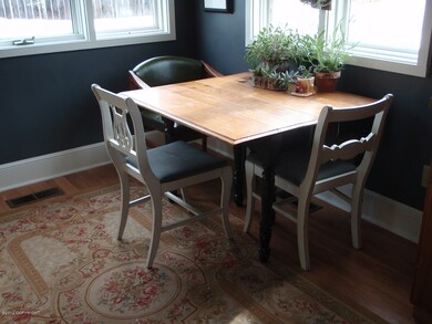 Eat in Area in Kitchen