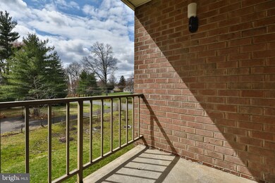 201 M Hampton Crossing Condiminiums, Southampton, PA 18966 - photo 7