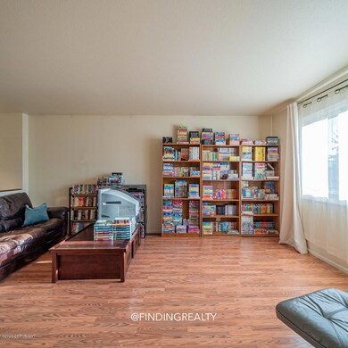 MLS - 610 W 90TH AVE-23