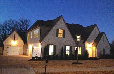 Gorgeous curb appeal in the evening.