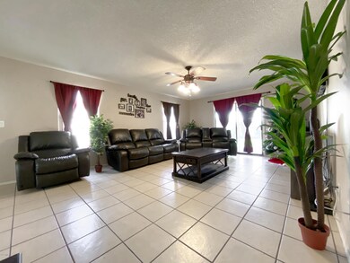 4003 N 87th Dr, Phoenix, AZ 85037 - photo 5