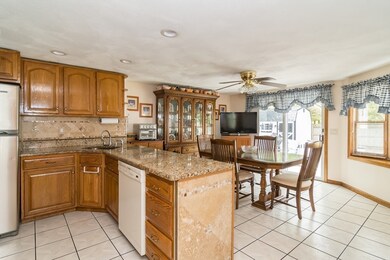 82 Main St, Foxboro, MA 02035 - photo 4