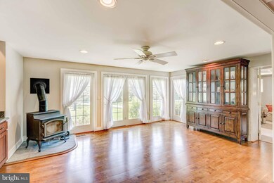 4575 Harney Rd, Taneytown, MD 21787 - photo 5