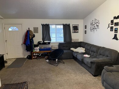 3210 SW Reindeer Ave, Redmond, OR 97756 - photo 5