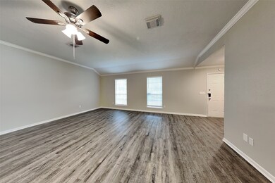 4002 Spring Garden Dr, Pearland, TX 77584 - photo 4