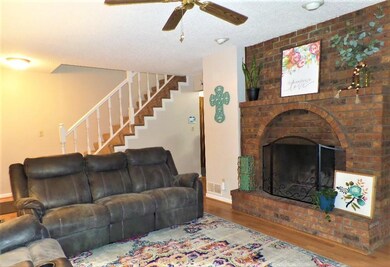 326 Oakhill St, Lansing, KS 66043 - photo 5