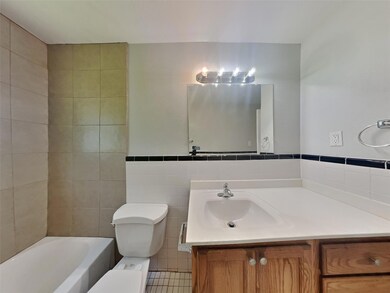 736 Treadwell Dr, Hurst, TX 76053 - photo 4