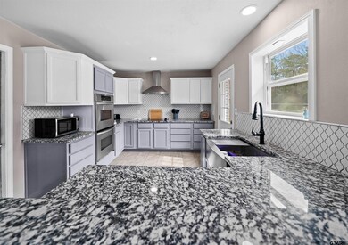 7922 7922 Brookhollow Dr, Tyler, TX 75707 - photo 6