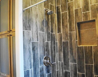 2209 SE 14th St, Lincoln City, OR 97367 - photo 5