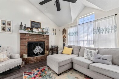 111 E Calico Dr, Raymore, MO 64083 - photo 7