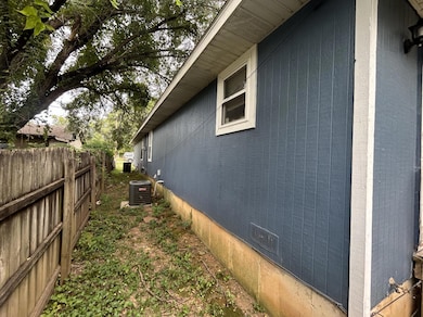 1625 N Colgate Ave, Springfield, MO 65802 - photo 6