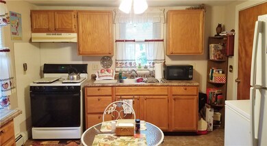 2 Forrest St, Warwick, RI 02889 - photo 2