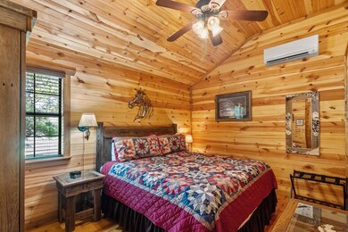 767 Center Point Rd, Fredericksburg, TX 78624 - photo 7