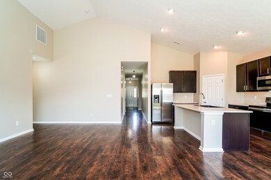 823 Fieldstone Dr, Franklin, IN 46131 - photo 4