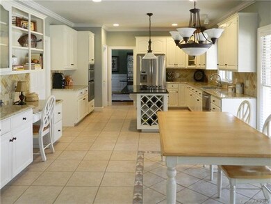 A Chef's Delight: Cabinets and Counter Space!