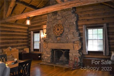 128 Tee Off Ln, Hendersonville, NC 28792 - photo 5