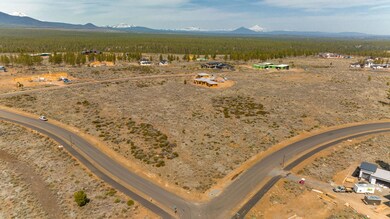 0 Mcclain Dr unit Lot 24 220163470, Bend, OR 97703 - photo 3