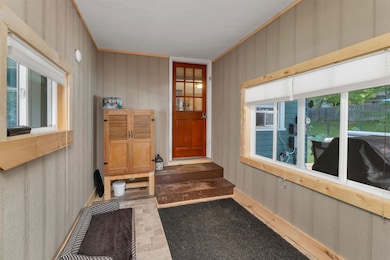 23 Oakes St, North Woodstock, NH 03262 - photo 2