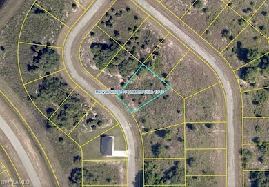 111 Dublin Cir, Labelle, FL 33935 - photo 2