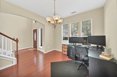 Such amazing lighting in this room!