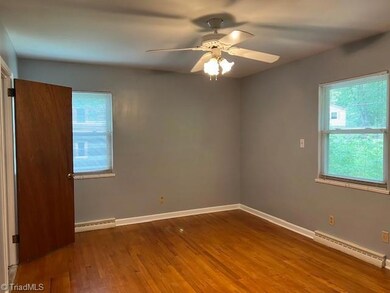 409 Gilmer Cir, Reidsville, NC 27320 - photo 5