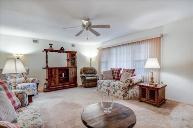 07-Living_Room(2)