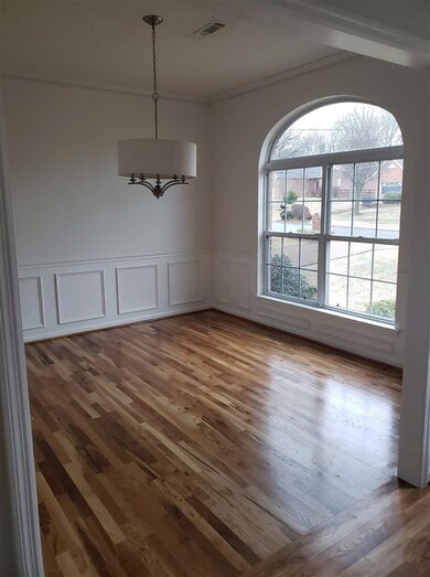 Formal Dining