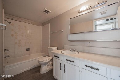 2350 E Broadway Rd unit B, Mesa, AZ 85204 - photo 7