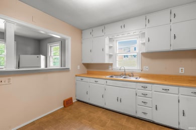 7202 E 1000 N, New Carlisle, IN 46552 - photo 3