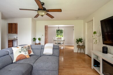 27 Utica Ln, South Dartmouth, MA 02748 - photo 6