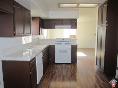 3286 Slate St, Rosamond, CA 93560 - photo 4