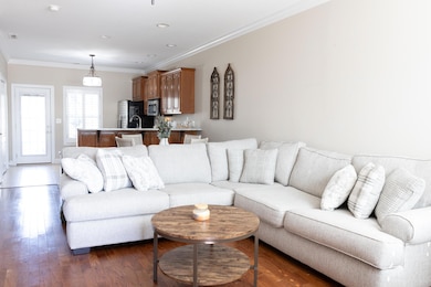550HamiltonWay_04
