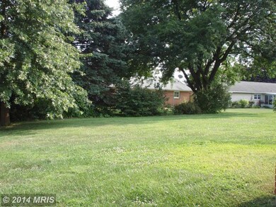 354 Town Dr, Greencastle, PA 17225 - photo 6