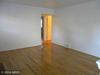 6313 Balfour Dr, Hyattsville, MD 20782 - photo 4