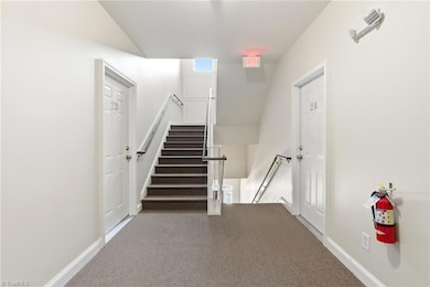 5430 Forester Dr unit 2D, High Point, NC 27265 - photo 3