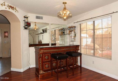 Dining Room-Bar Area