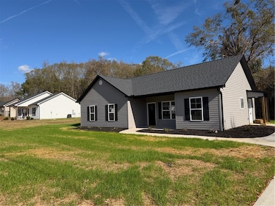 2 Heyward Ave, Honea Path, SC 29654 - photo 3