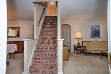 23 MacHigonne St, Portland, ME 04102 - photo 2
