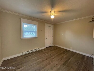 165 Lakewood Dr unit I, Jacksonville, NC 28546 - photo 3