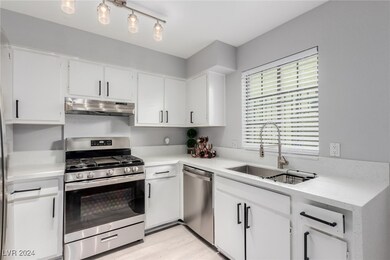 7078 Burcot Ave unit B15, Las Vegas, NV 89156 - photo 6